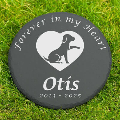 Personalised Round Dog Grave Marker – Slate Pet...